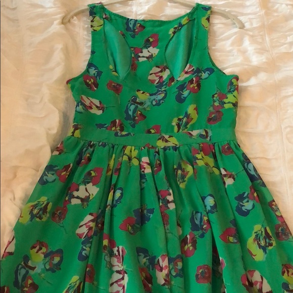 Green Floral Print Summer Dress - Picture 4 of 7